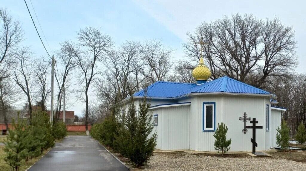 Новокубанск 4. Храм Благовещения Пресвятой Богородицы Новокубанск. Церковь в Новокубанске. Благовещенский храм, д. Благовещенка. Новая Церковь Новокубанск.