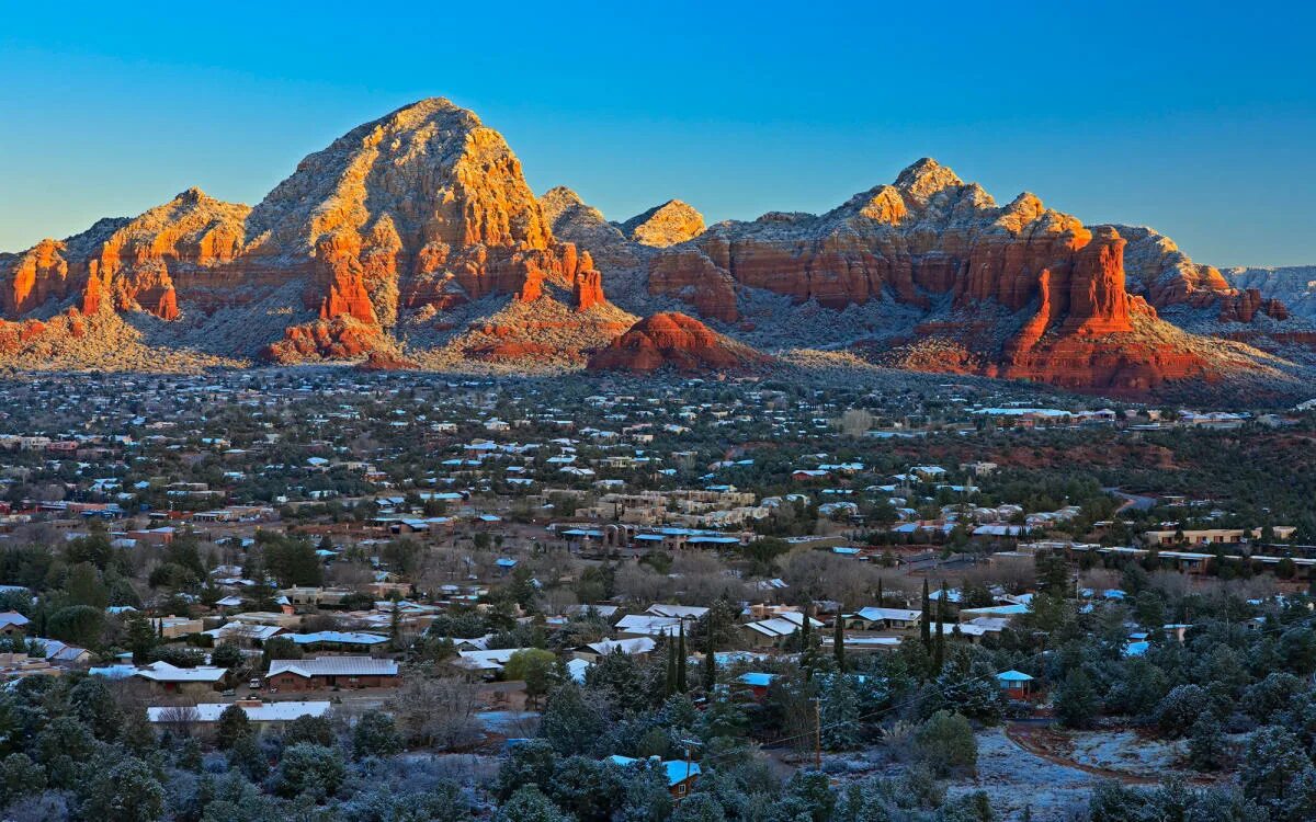 Красные скалы аризона дорога. Седона город в сша. Седона (sedona), штат аризона. Адрес в аризоне. Калифорния штат аризона.