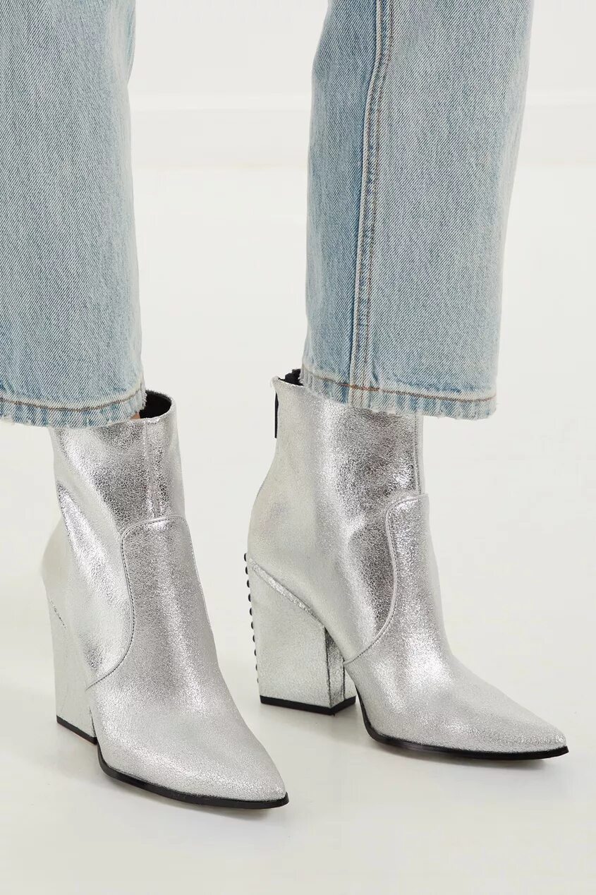 Ботильоны серебристые полусапоги. Серебристые ботильоны. Серебряные ботильоны мезаторре. Jimmy choo macel 100. Серебряные ботильоны.