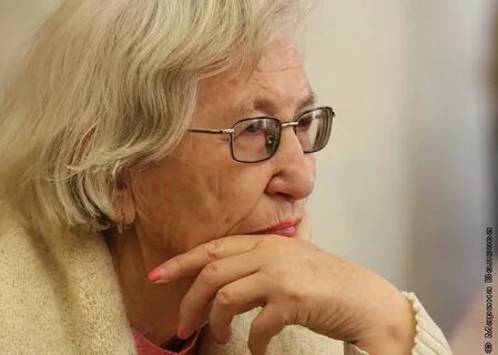 Детский автор женщина