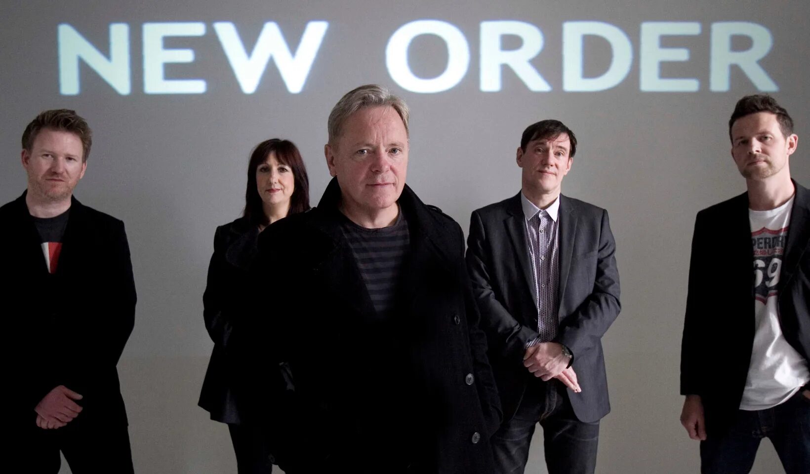 Группа новые лидеры. Группа New order. New order вокалист. New order группа в молодости. New order дискография.