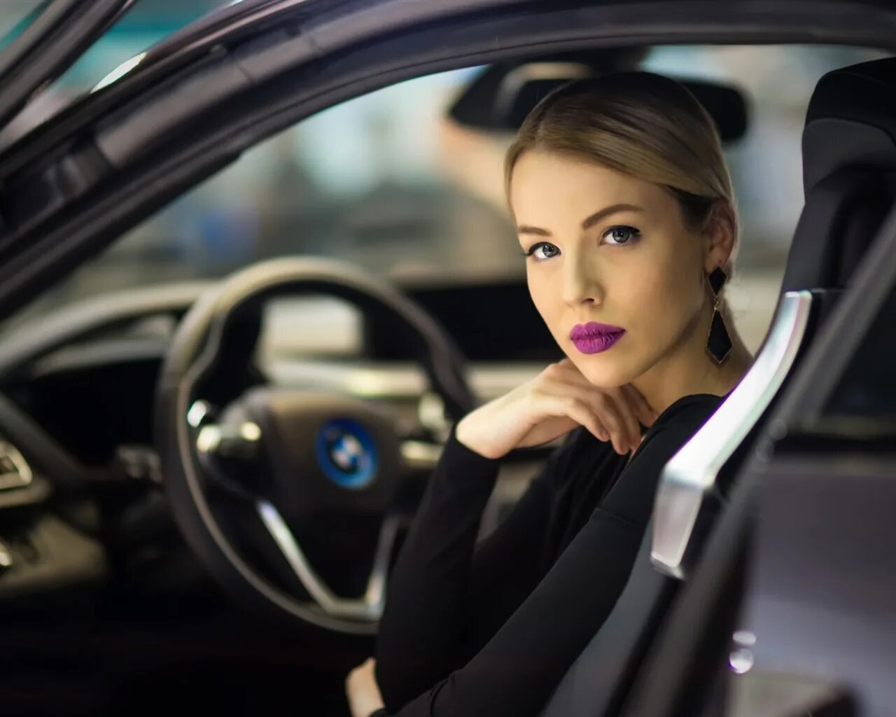 Women car
