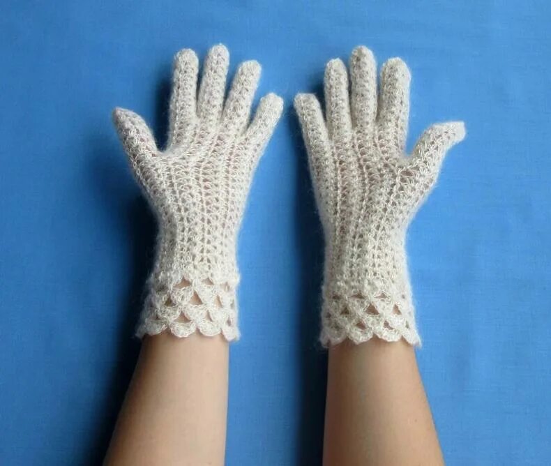 Песчаный берег торжественно вручить вязаные перчатки. Перчатки вязаные женские. Перчатки спицами. Красивые вязаные перчатки. Перчатки спицами женские.