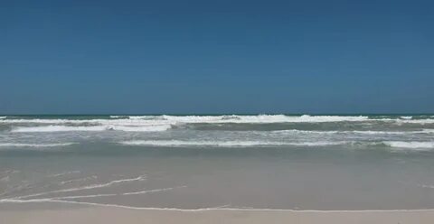 Шарджа вода в море сейчас