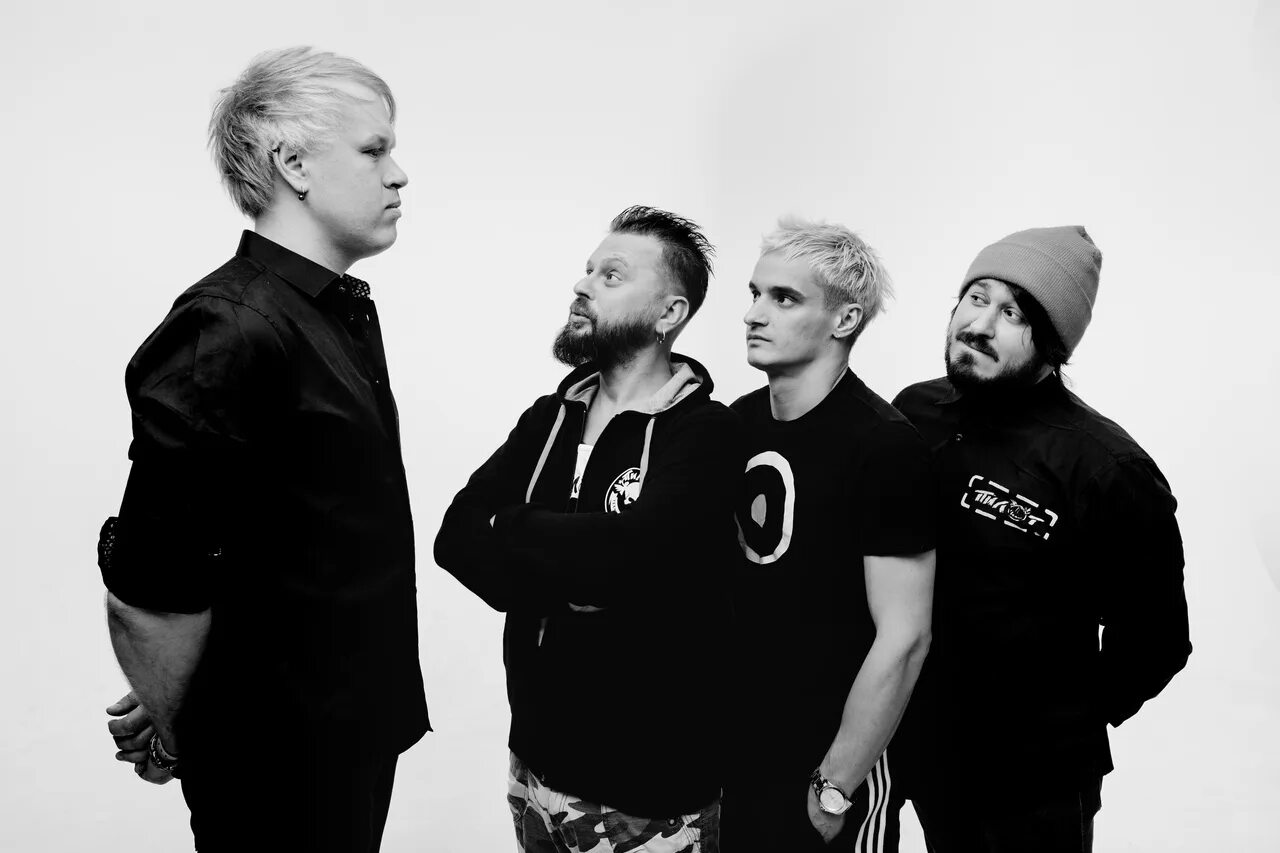 Пилот спб. Группа пилот 1997. Группа пилот илья ранние фото. Группа пилот 2023. Группа пилот война.