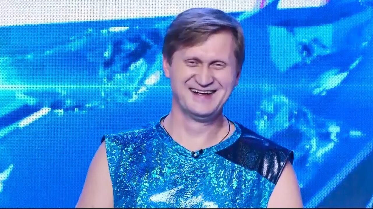Уральские пельмени импровизация. Уральские пельмени импровизация. Уральские пельмени офис 300 женщин. Уральские пельмени корпорация морсов. Уральские пельмени возрастное ограничение.
