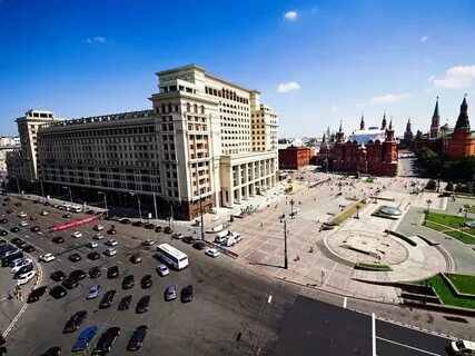 Какая площадь в центре москвы
