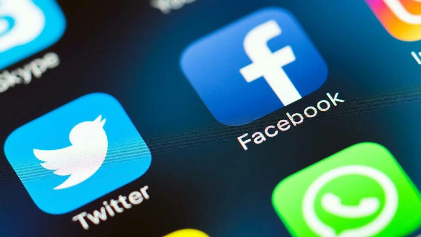 Facebook и twitter