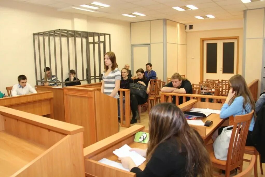 Судебное разбирательство дела судом присяжных