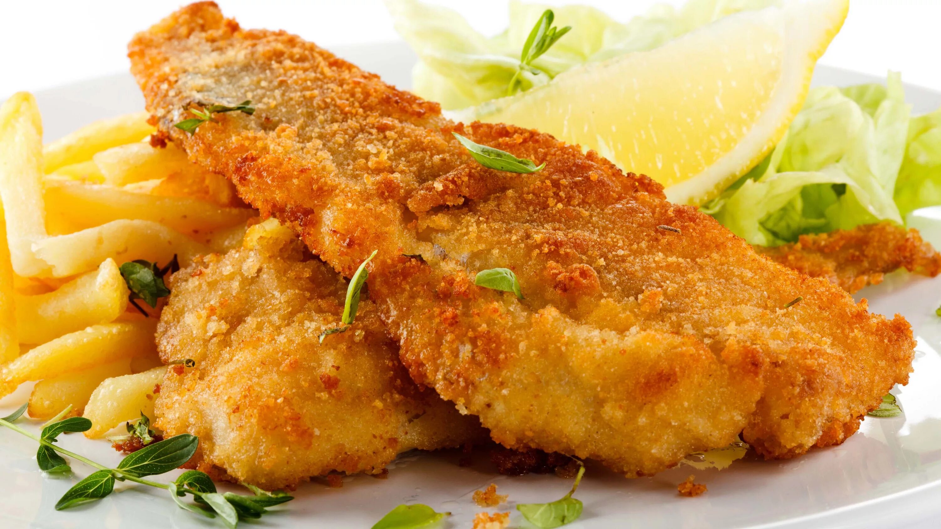 Сколько жарить филе в кляре. Fried Fish fillet. Судак в панировке. Судак в панировке Панко. Рыба в кляре.