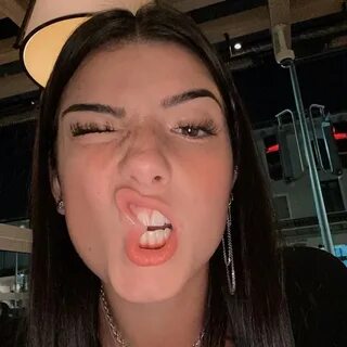 TikTok: charlihun.