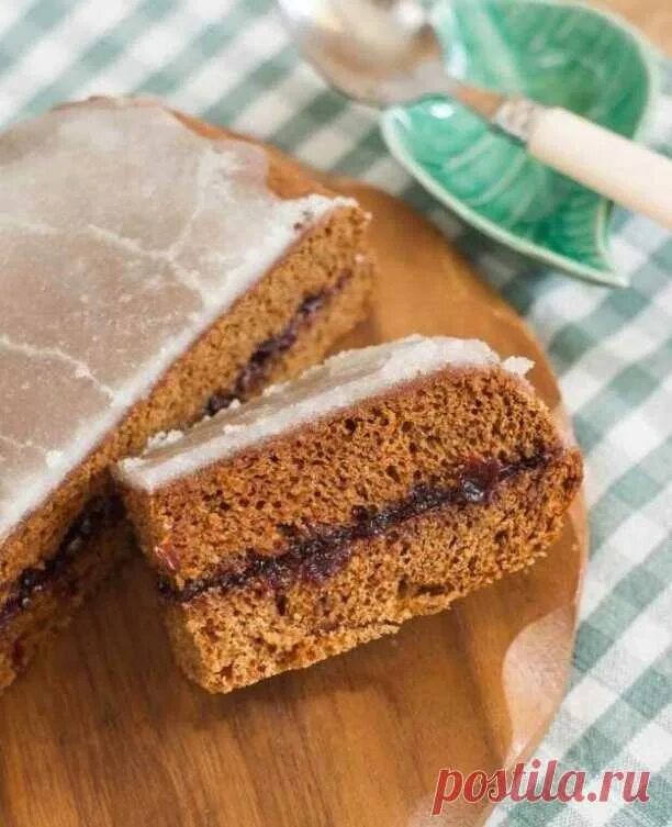 Коврижка монастырская. Пирог коврижка рецепт. Постная медовая коврижка. Пирог коврижка рецепт. Коврижка медовая с начинкой.