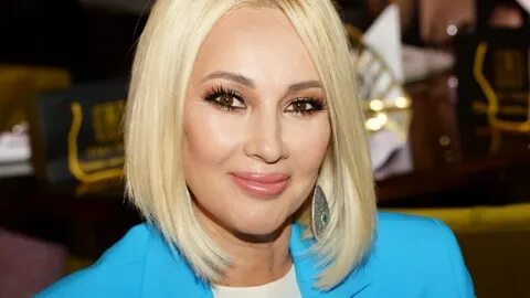 Lera Kudryavtseva ushbu fotosuratda mutlaqo yalangoch korinadi.