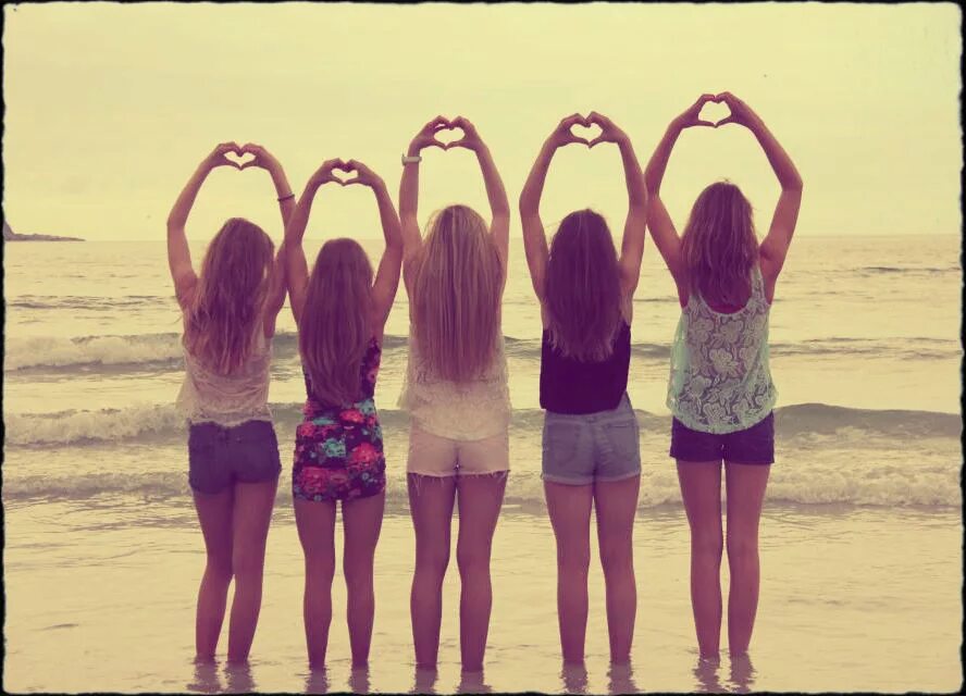 Ава бест френдс. Парные обои на телефон best friends. Лучшие подруги. Бест френдс. Много подруг.