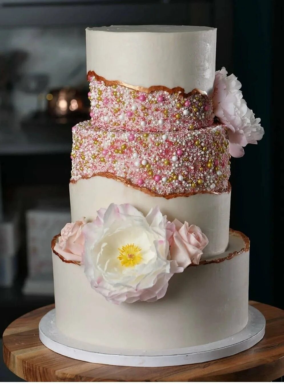 Стильный торт. Красивые стильные торты. Элегантный торт. Красивые необычные торты. Фото современных тортов