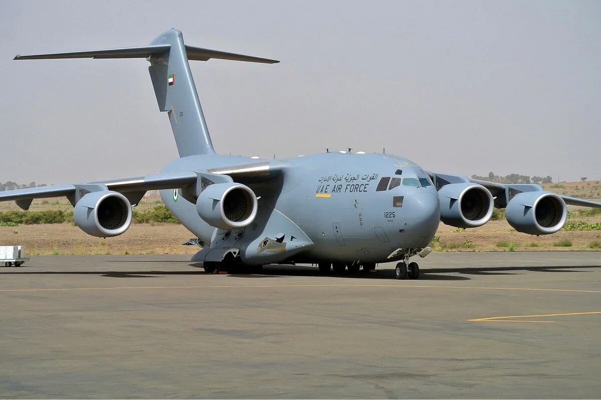 C17a самолет. Boeing c-17 globemaster iii. самолет c-17 globemaster. боинг c17 globemaster. с-17а globemaster iii.
