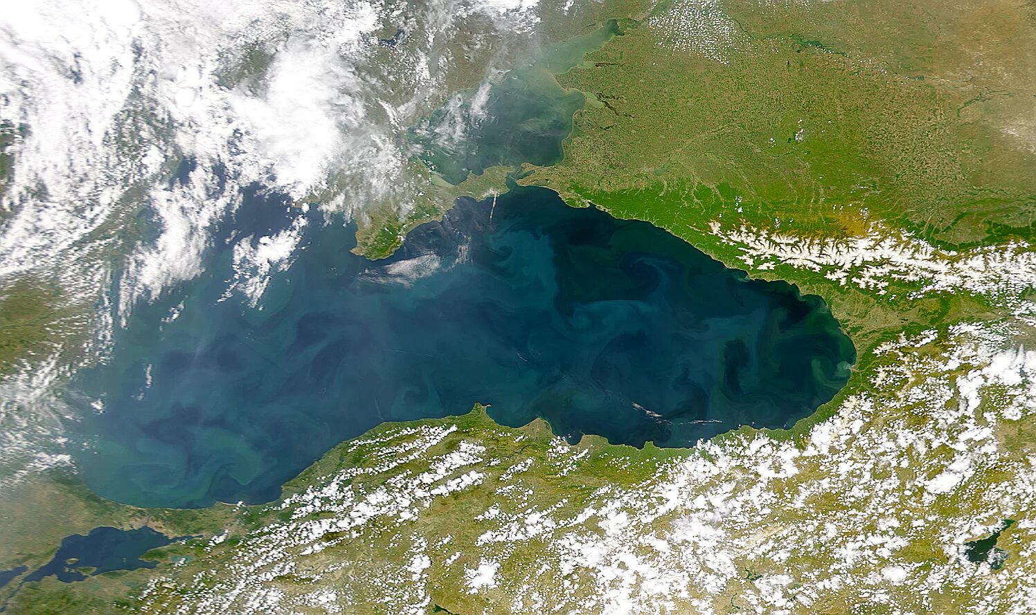 Черное море снимок со спутника. Черное море космоснимок. Черное море снимок с космоса. Кавказский хребет космоснимок. Черное море в реальном времени