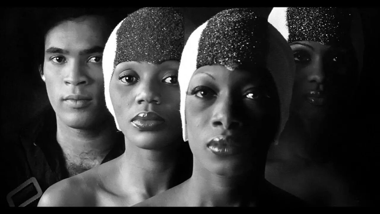 Бони м иней. Группа бони м. группа boney m. 1978. бони эм 80. boney m фото группы.