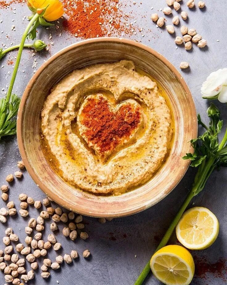 Хумус польза и вред для женщин. Международный день хумуса (International Hummus Day). Хумус и тхина. Добавки в хумус.