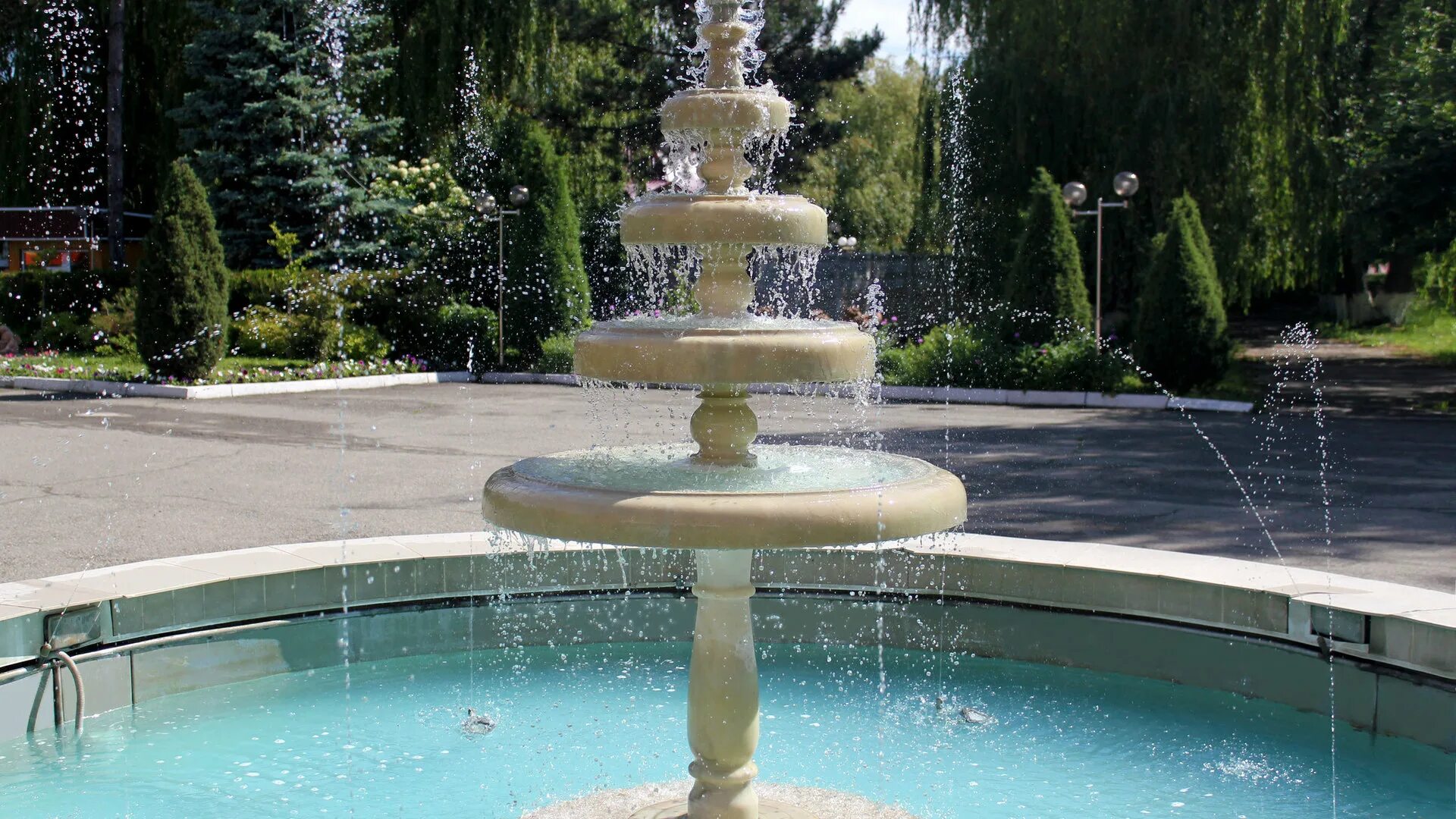 краснодарский край город лабинск площадь победы. храмы лабинска краснодарского края. город усть-лабинск краснодарский край. лабинск краснодарский край. церковь усть лабинск.