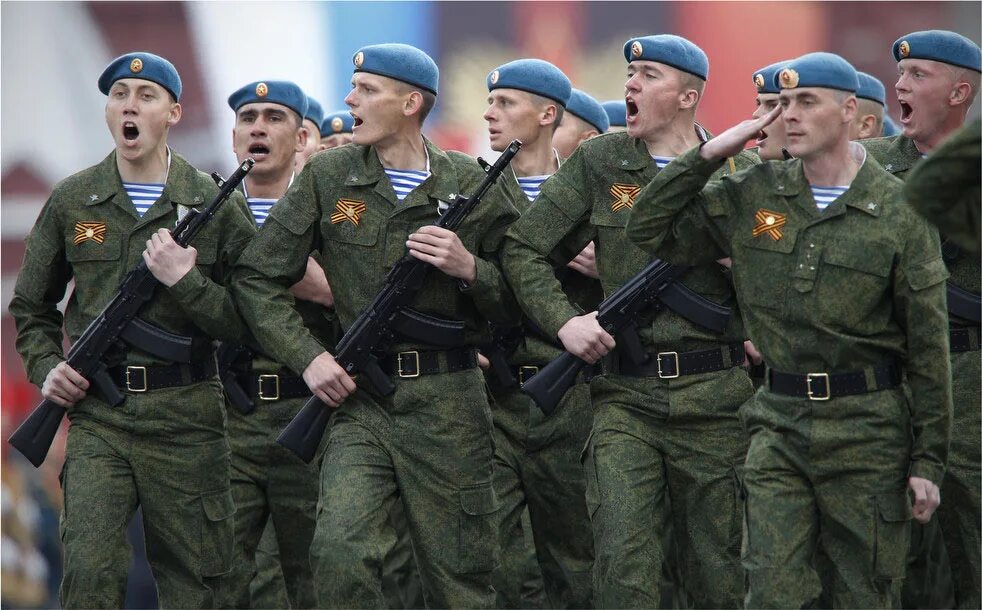 в каких войсках хотят служить. в каких войсках хотят служить. русский солдат. призывники. солдаты в армии.