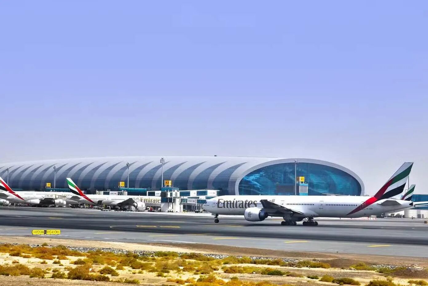 Работает ли аэропорт в дубае. Международный аэропорт Дубай. Аэропорт Дубай (Dubai International Airport). DXB Airport Дубай. Международный аэропорт Дубай внутри.