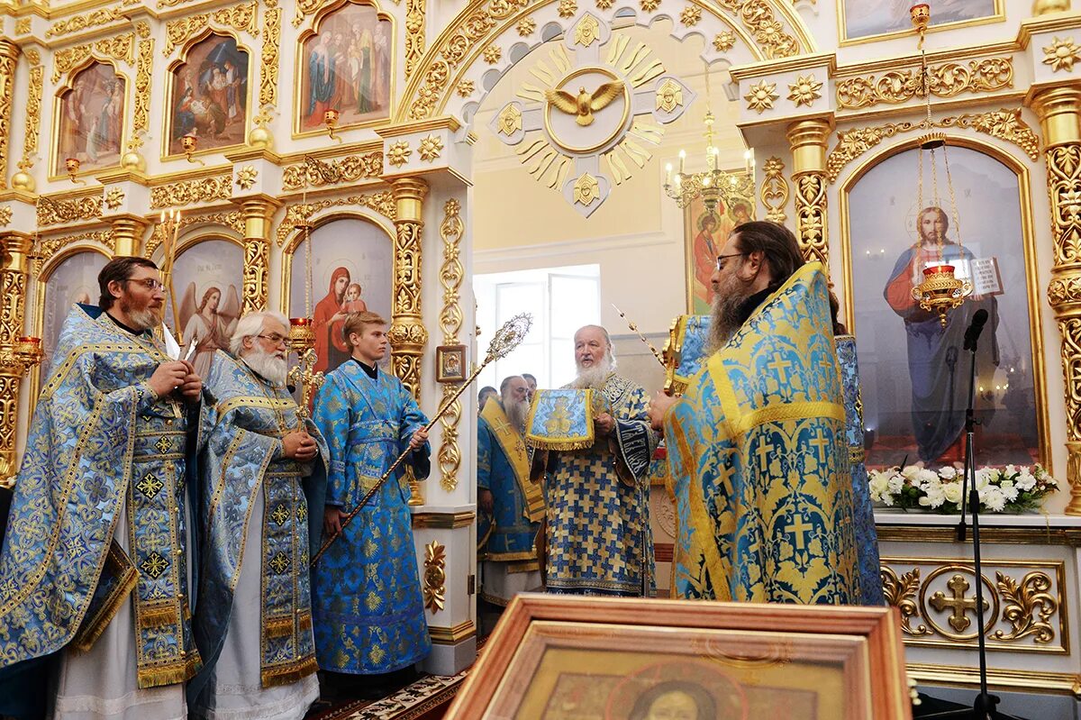 Св барнаул. Храм святителя Димитрия Ростовского Барнаул. Святой Барнаул. Епархия Барнаульская и Алтайская название полное. Главный Святой Барнаула.