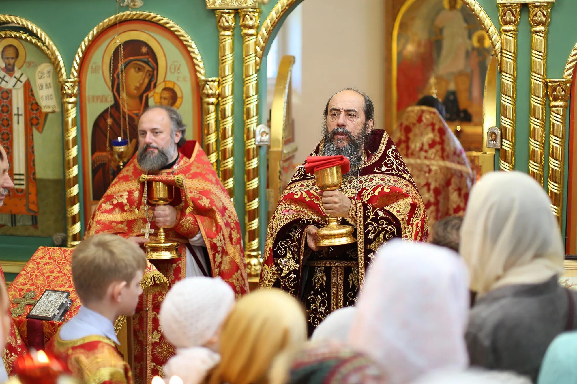 фото богослужение пантелеймону в храме. расписание церкви. электросталь богослужение в храме пантелеймона. электросталь богослужение в храме пантелеймона. расписание службы в душоново.