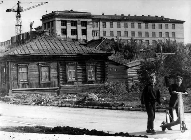 Куйбышевский политехнический институт им в.в Куйбышева. Куйбышевский политехнический институт им в.в Куйбышева 1980. Куйбышевский Индустриальный институт. Политехнического института имени в. в. Куйбышева в г. Куйбышеве.