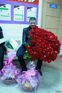 Подруга попросила встретить мужа с аэропорта