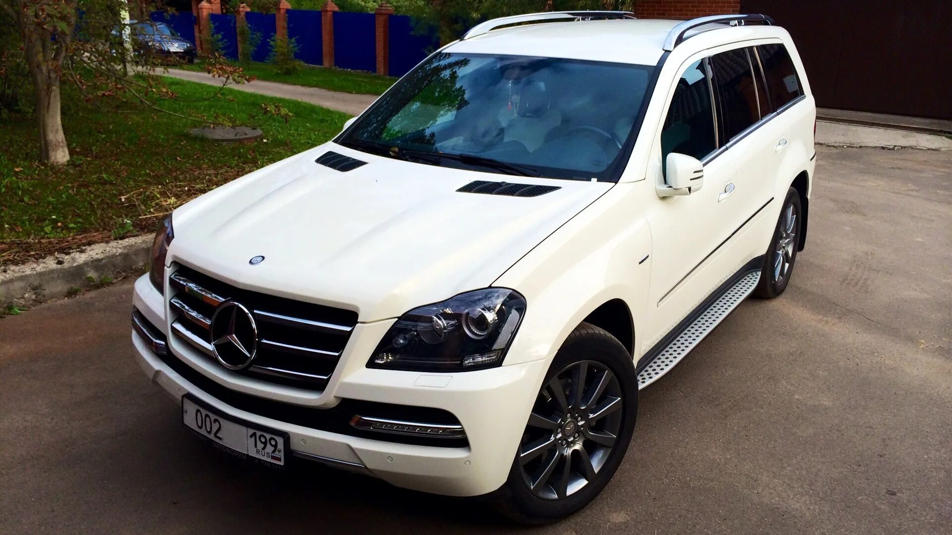 Мерседес gl 164 купить. Mercedes gl x164 белый. Мерседес х164 gl. Mercedes-Benz gl-klasse, 2011. Антихром Мерседес gl 164.