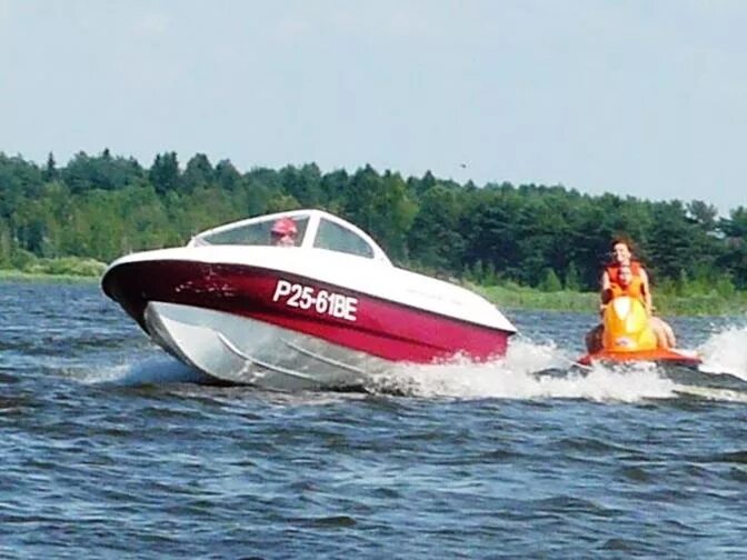 Катер афалина 395. Верфь афалина. Мотолодка афалина 395 s. Лодка афалина 360. Лодка фофан афалина.