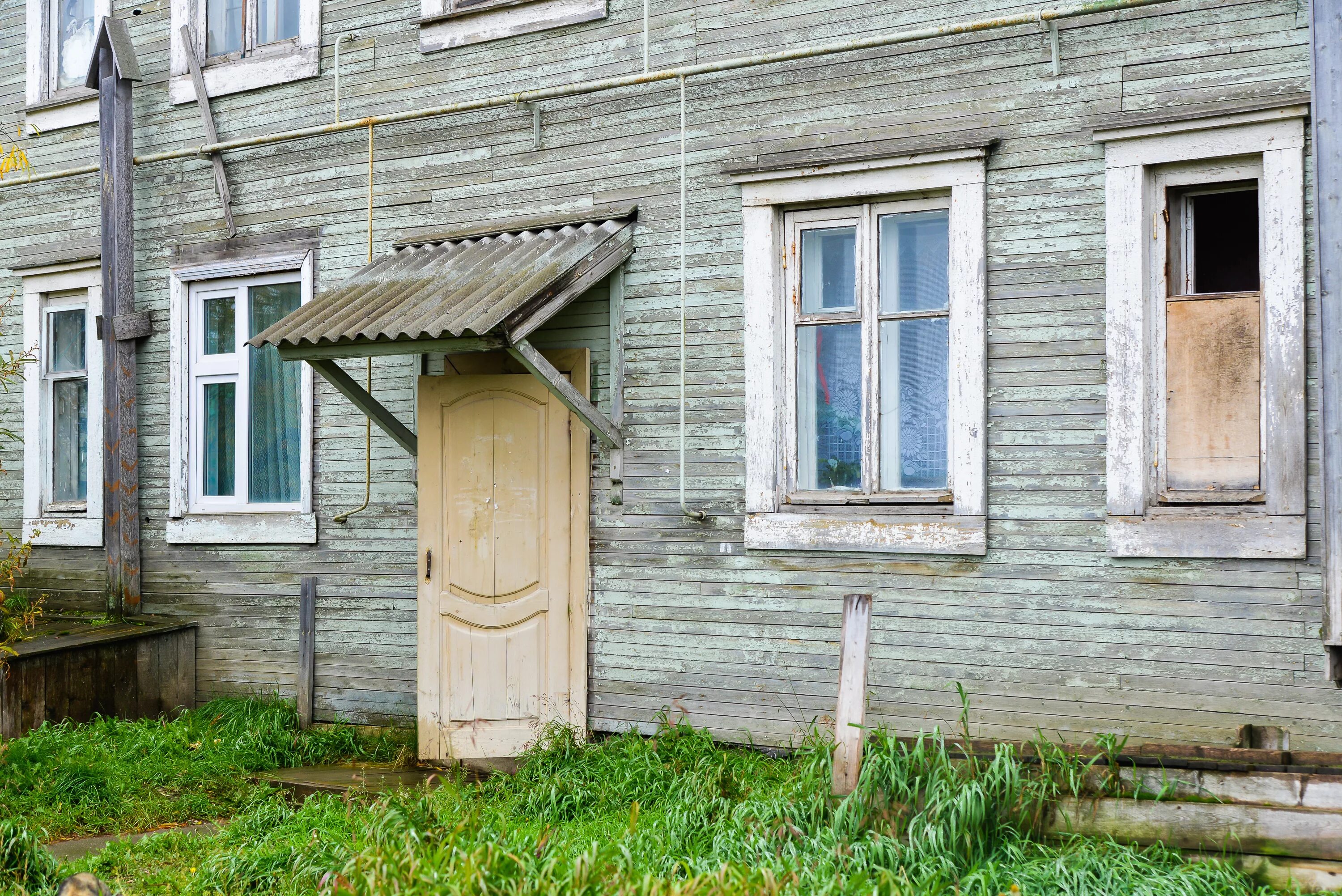 Сайт жкх аварийное жилье. ЖКХ снаружи. ЖКХ НАО. Список переселения из ветхого и аварийного жилья г Нарьян-Маре.