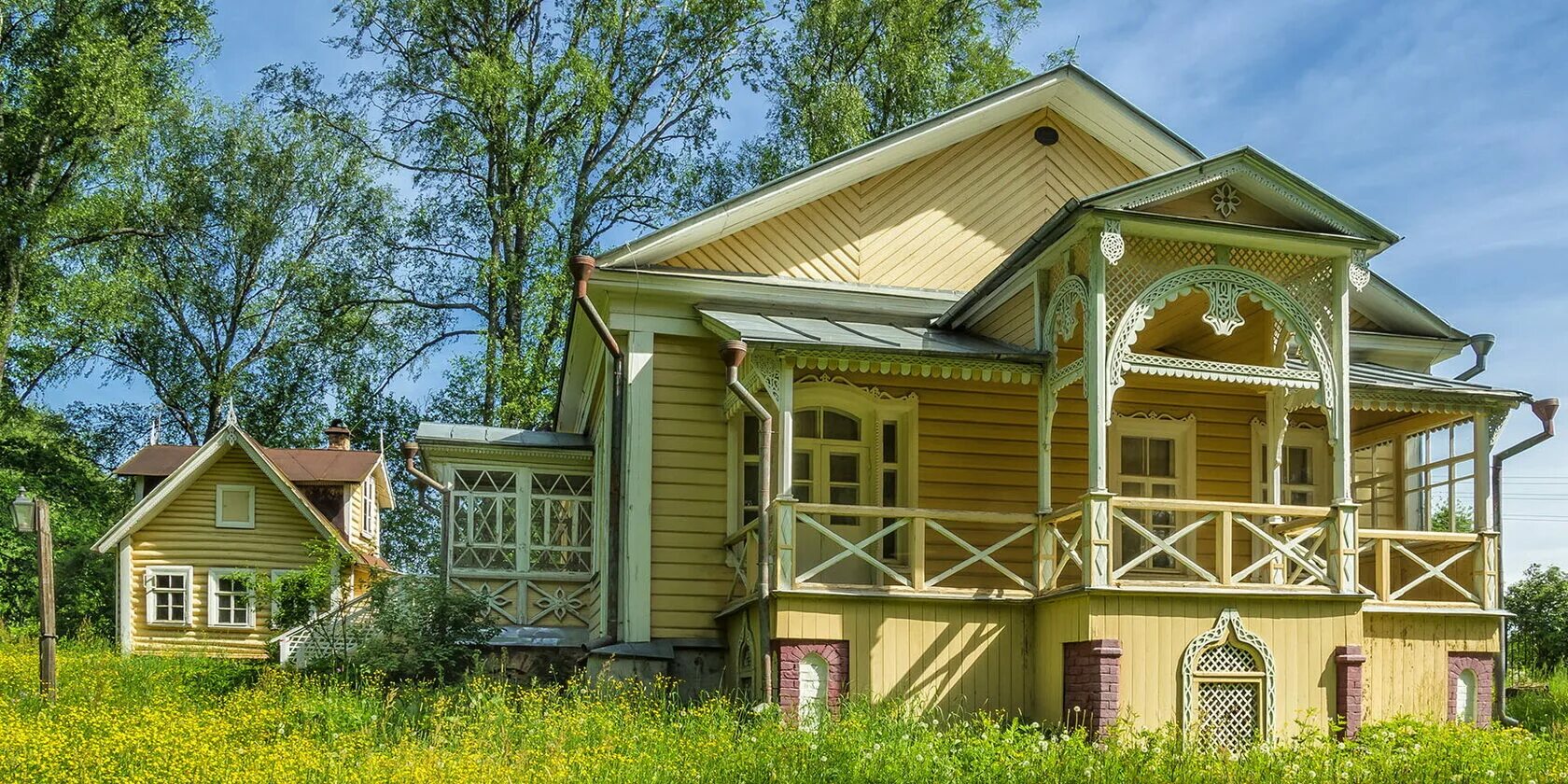 Флигель внутри