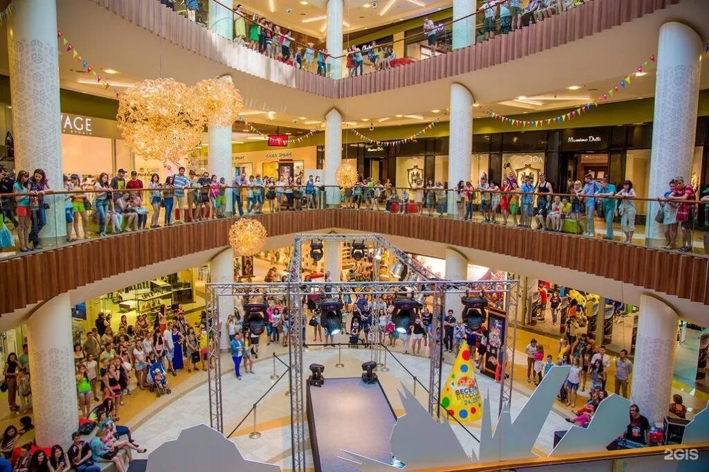 Тц аура ярославль. Торговый центр аура ярославль магазины. Аура ярославль торговый центр. Аура ярославль стойка информации. Тц аура ярославль список магазинов.