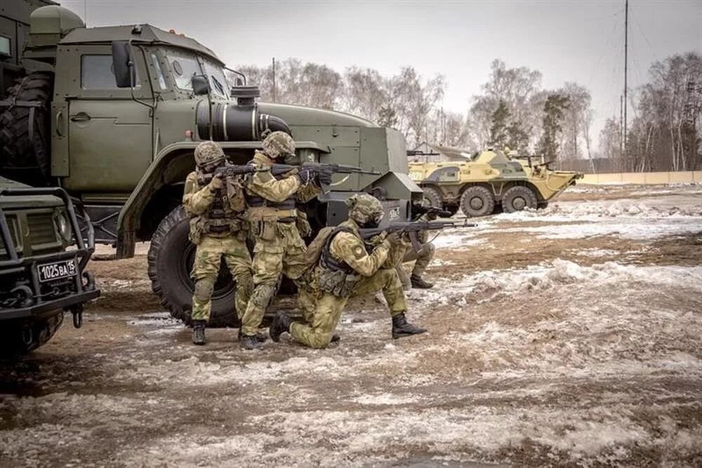 Спецназ гром москва. Техника специальных подразделений. Спецназ учения. Спецназ на полигоне. Отряд гром мвд.