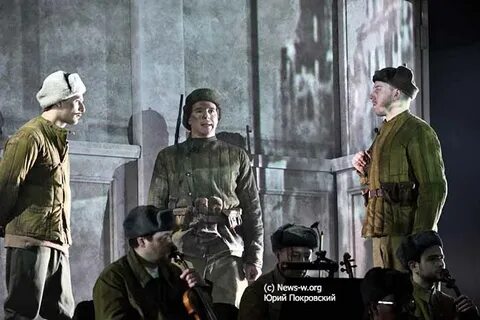 Живые и мертвые спектакль агуреевой