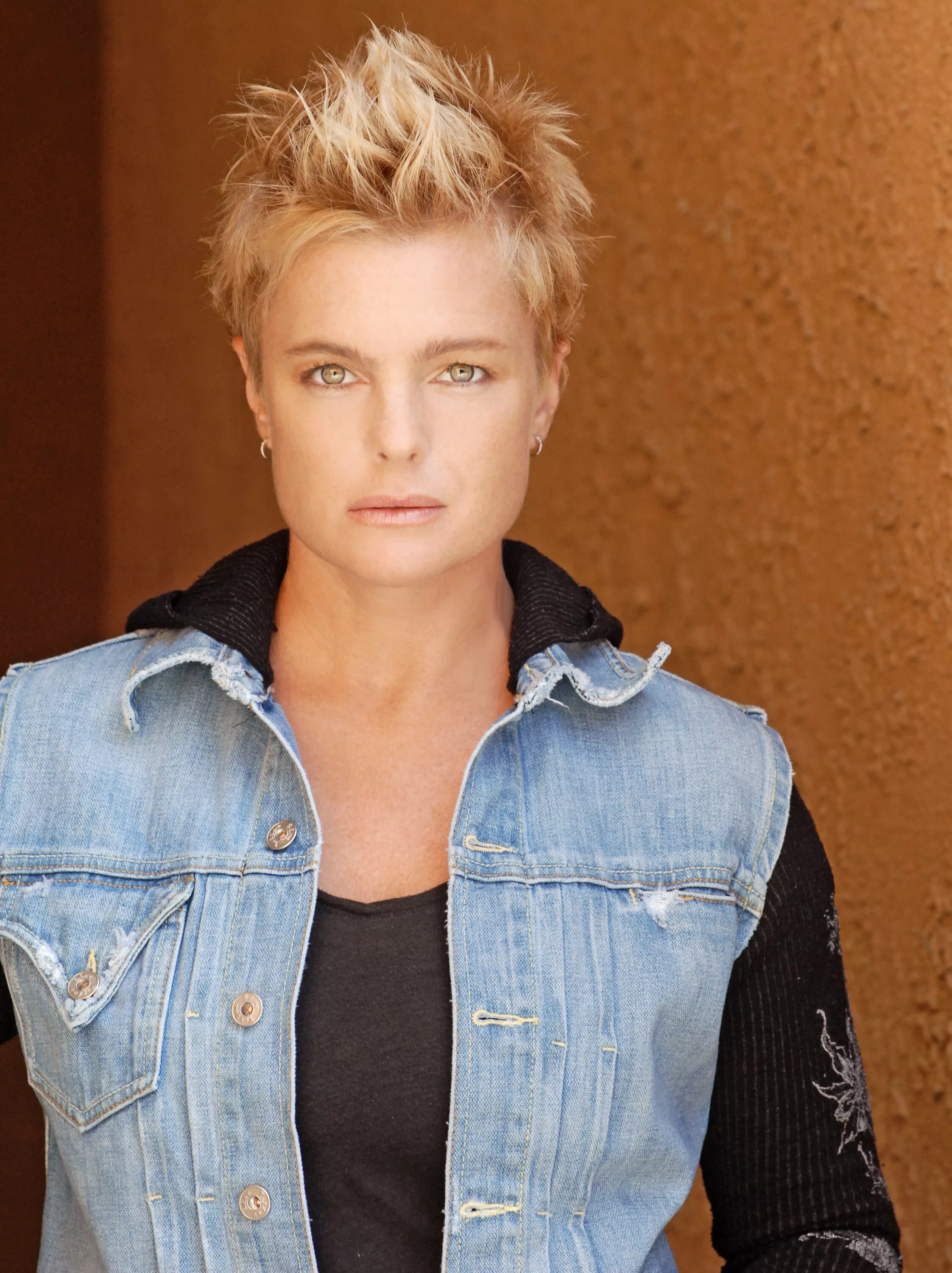 Erika eleniak 1992. Эрикой элениак сейчас. Эрикой элениак сейчас. Эрикой элениак сейчас. Erika eleniak сейчас.