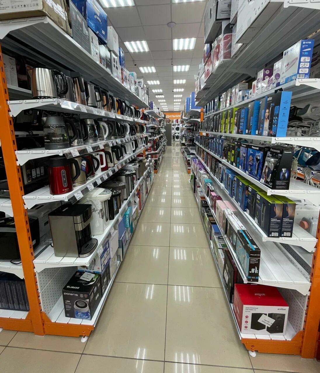 Днс байдаевка новокузнецк. Новокузнецкий днс. Новокузнецкий днс. Новокузнецк планета днс. Днс центр новокузнецк.