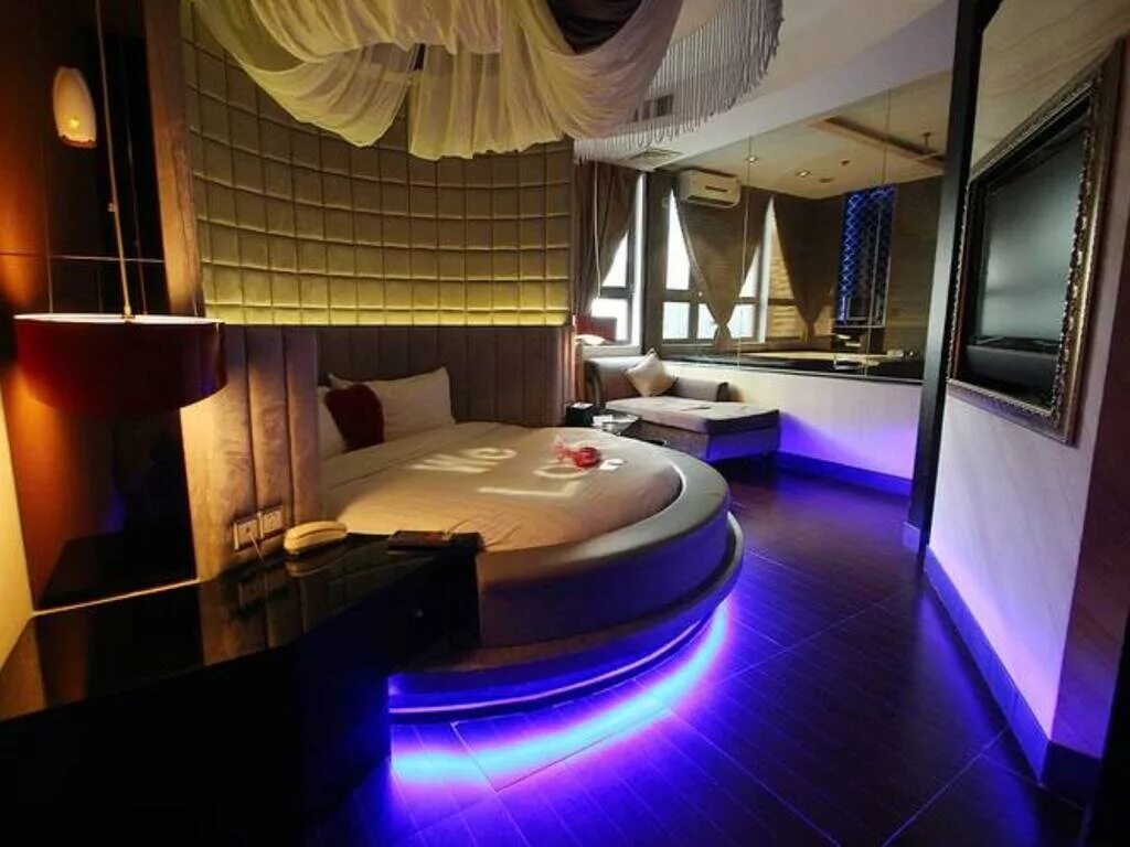 квест парк энигма ульяновск октябрьская 22а. энигма массажный салон. кулакова 27 а ставрополь. ставрополь салон эротического массажа. энигма барнаул.