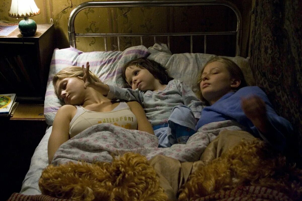 однажды в провинции отзывы. однажды в провинции фильм вера. однажды в провинции отзывы. эльвира болгова однажды в провинции. леонид бичевин в фильме однажды в провинции.