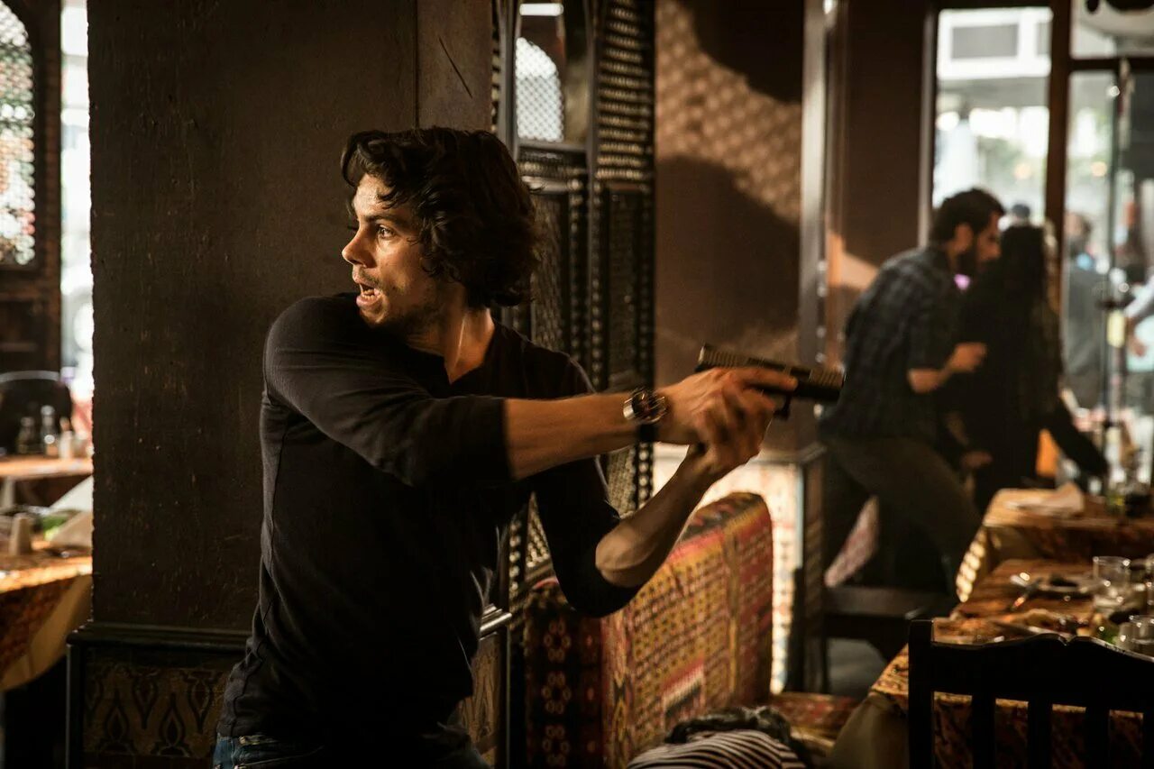 наемник дилан. митч рэпп наемник. наемник 2017 отзывы. дилан о'брайен наемник. наёмник 2017 дилан о'брайен.