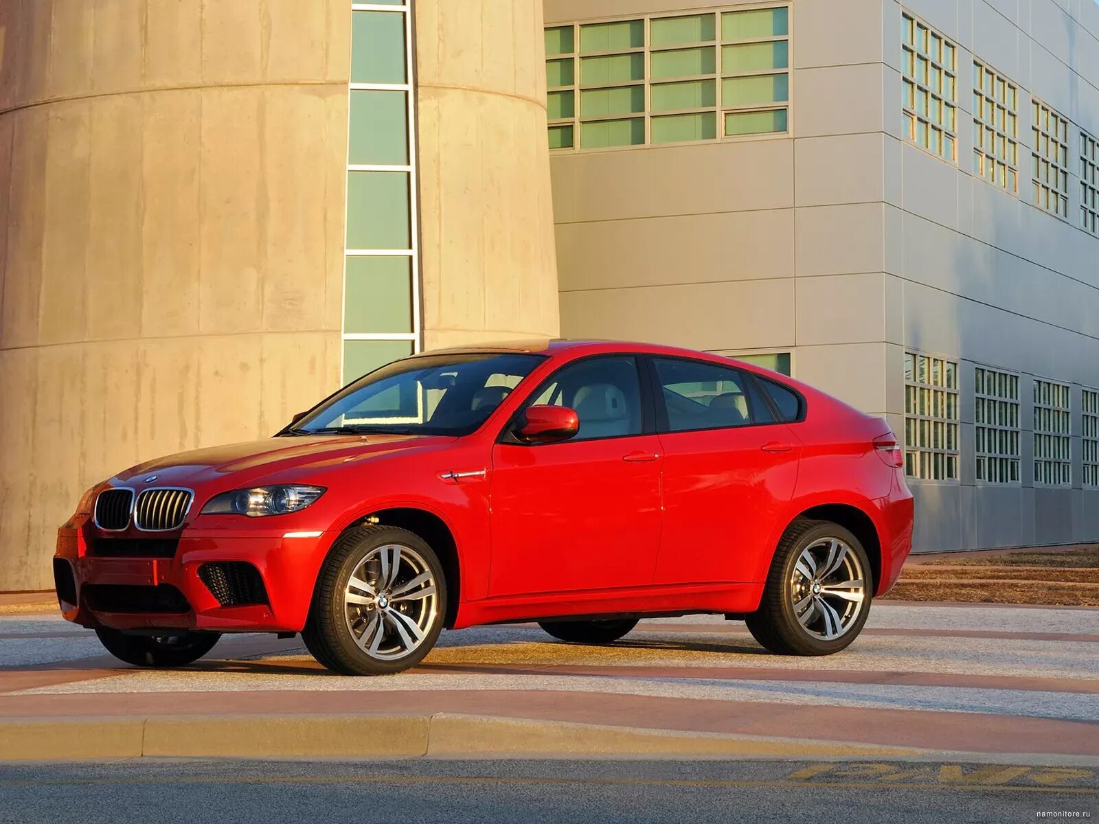 4х100 на каких машинах. БМВ х6 красная. BMW x6m красная. BMW x6 хэтчбек. BMW x6m 2009.