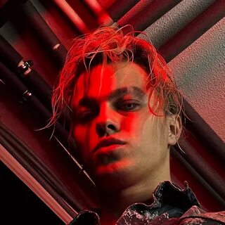 Сон лео блоггер