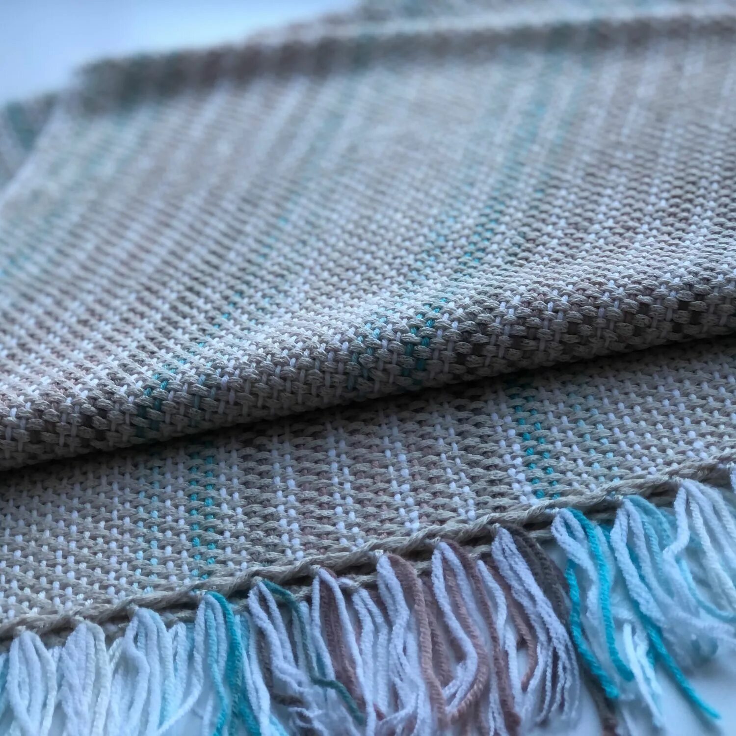 Тканый шарф палантин своими руками. Тканые палантины. Тканый шарф из дундаги. Тканый шарф из дундаги. Тканый шарф.