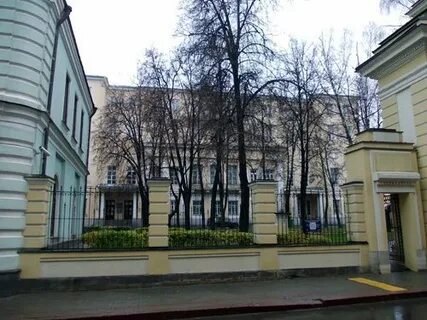 Волхонка 14