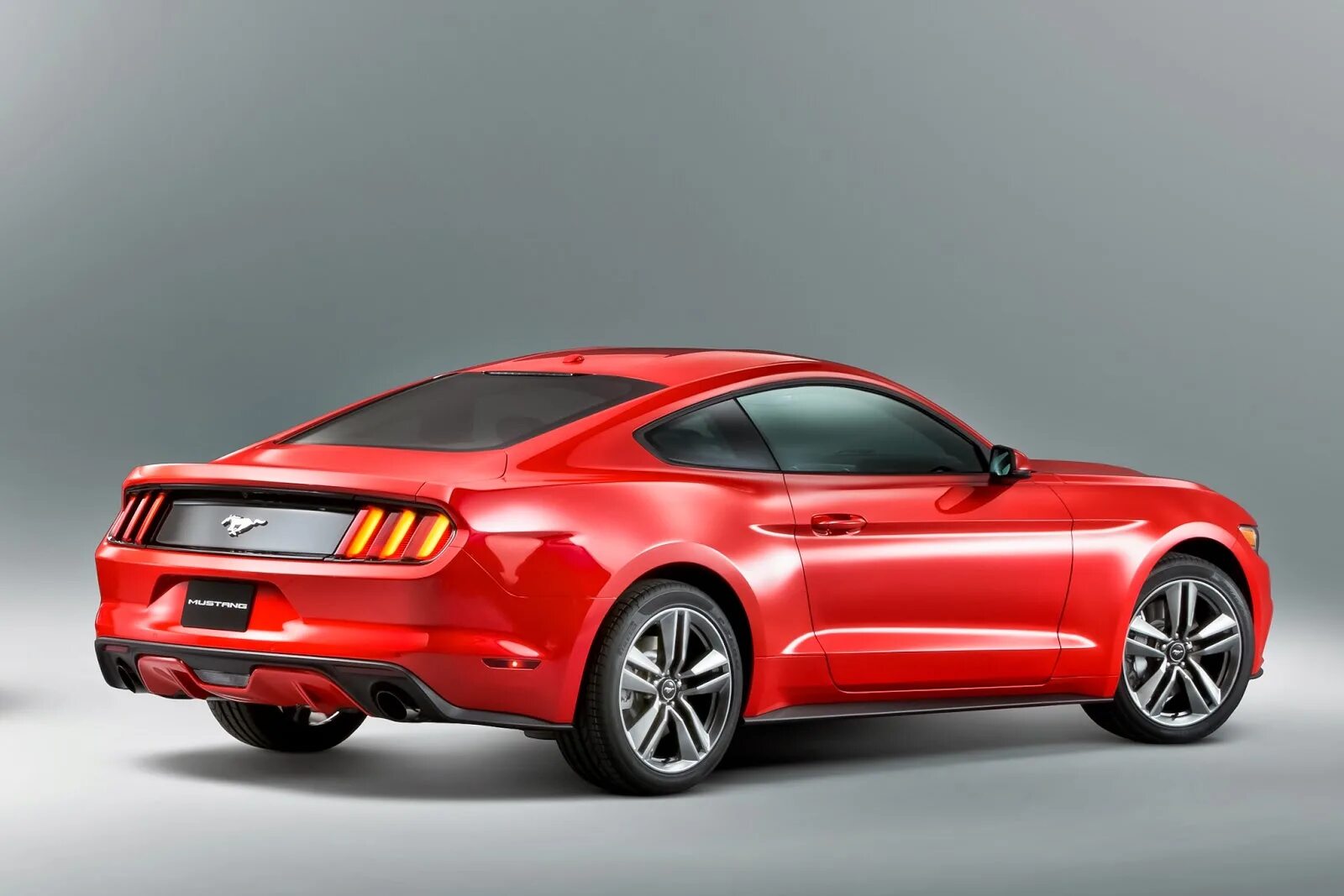 Автомобиль 2015. Форд Мустанг купе 2015. Ford Mustang Coupe 2015. Ford Mustang купе. Форд Мустанг 6 поколение купе.