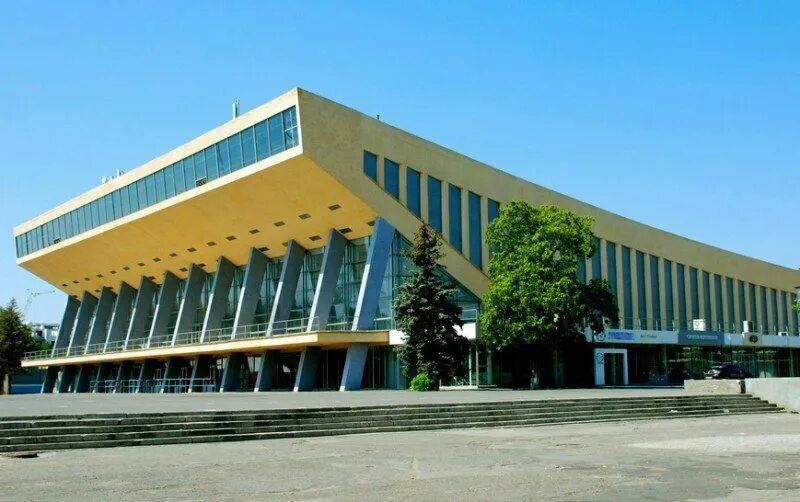 дворец спорта волгоград ленина 65. минский дворец спорта. дворец спорта минск. палац спорту минск. дворец спорта площадь минск.