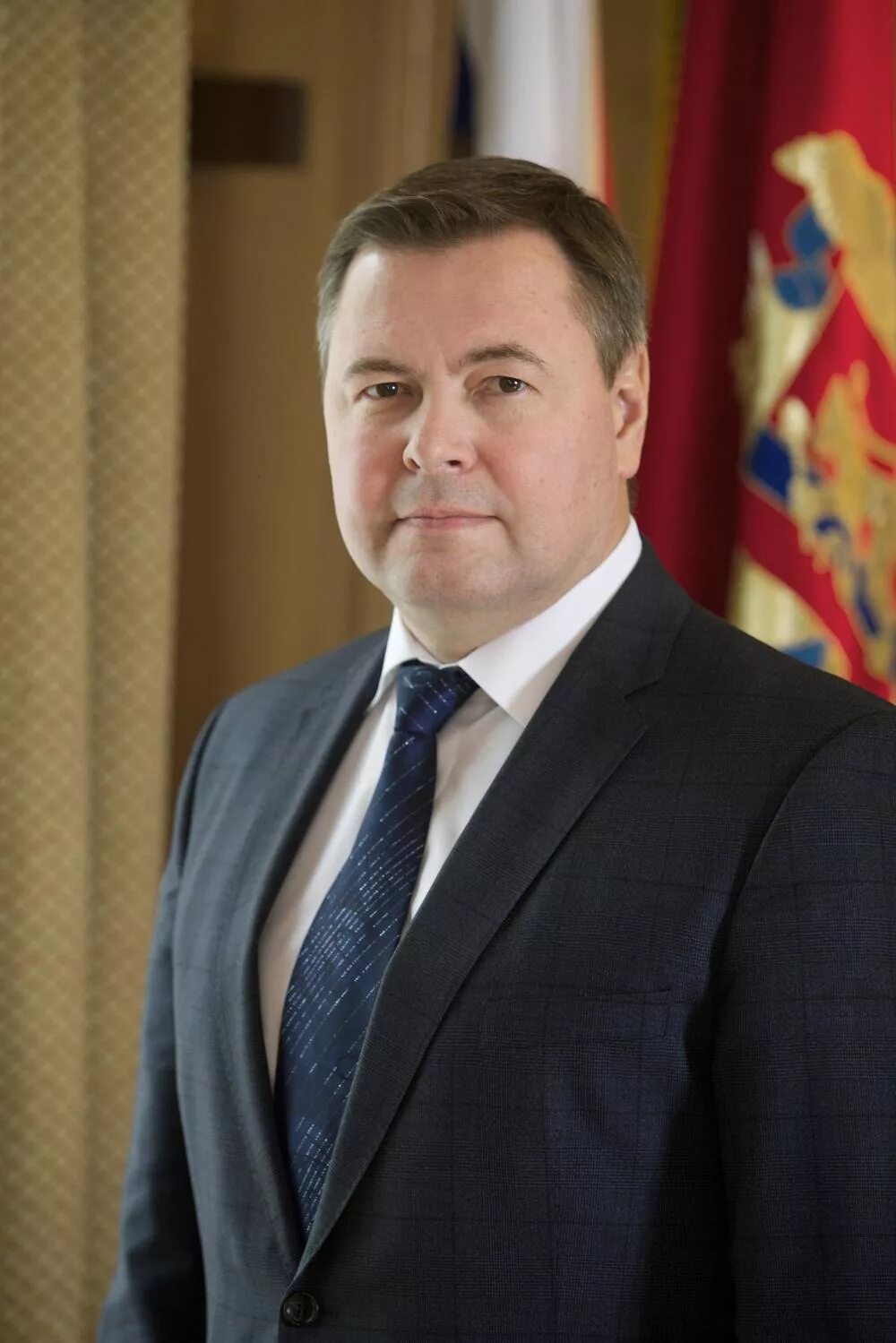 депутат ставропольского края. депутат законодательного собрания красноярского единоросы. додатко алексей игоревич. депутаты законодательного собрания красноярского края. алексей додатко.