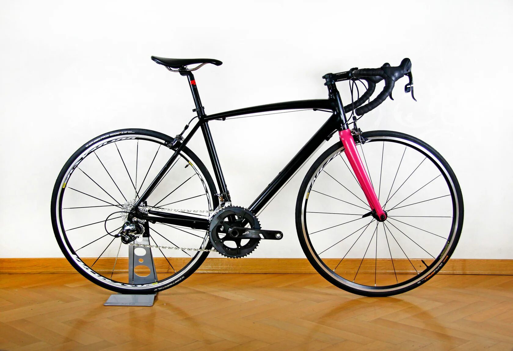 Rih. Шоссейный велосипед cannondale 2015. Author велосипед модели. Шоссейник русь. Шоссейный велосипед specialized.
